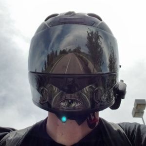 Meet your Posher, Derick